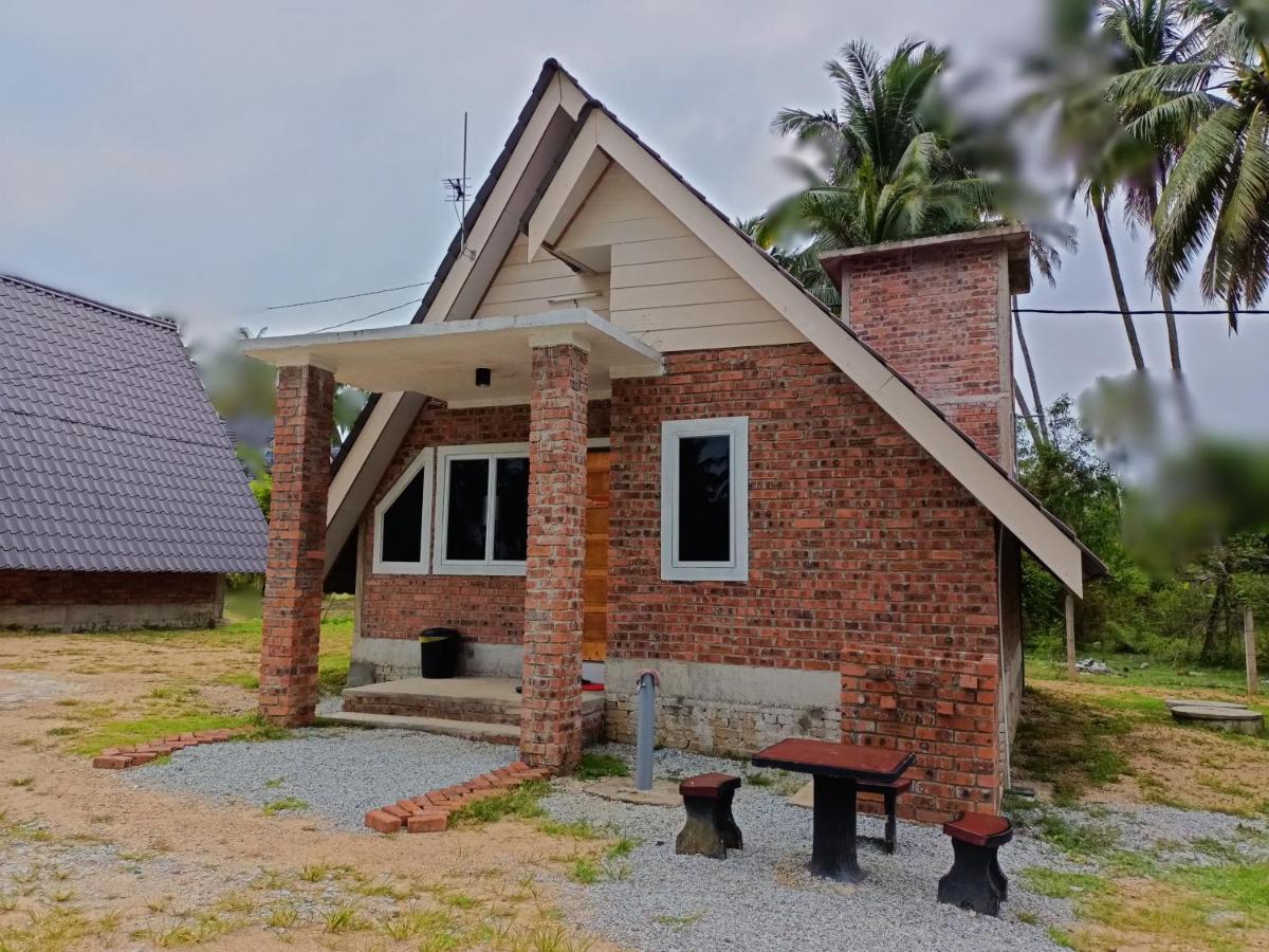 Zainab Cottage Pasir Puteh Exterior photo