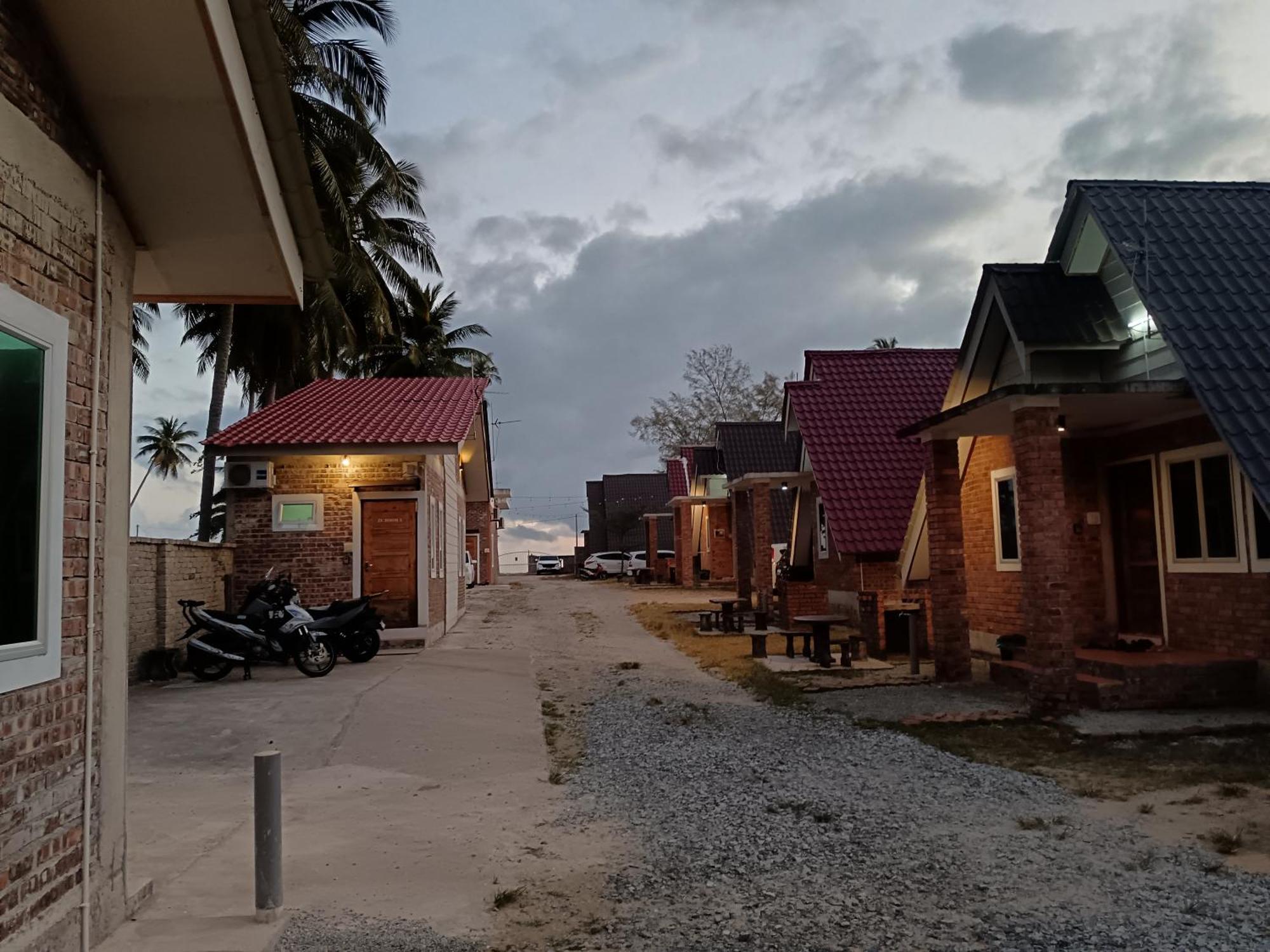 Zainab Cottage Pasir Puteh Exterior photo
