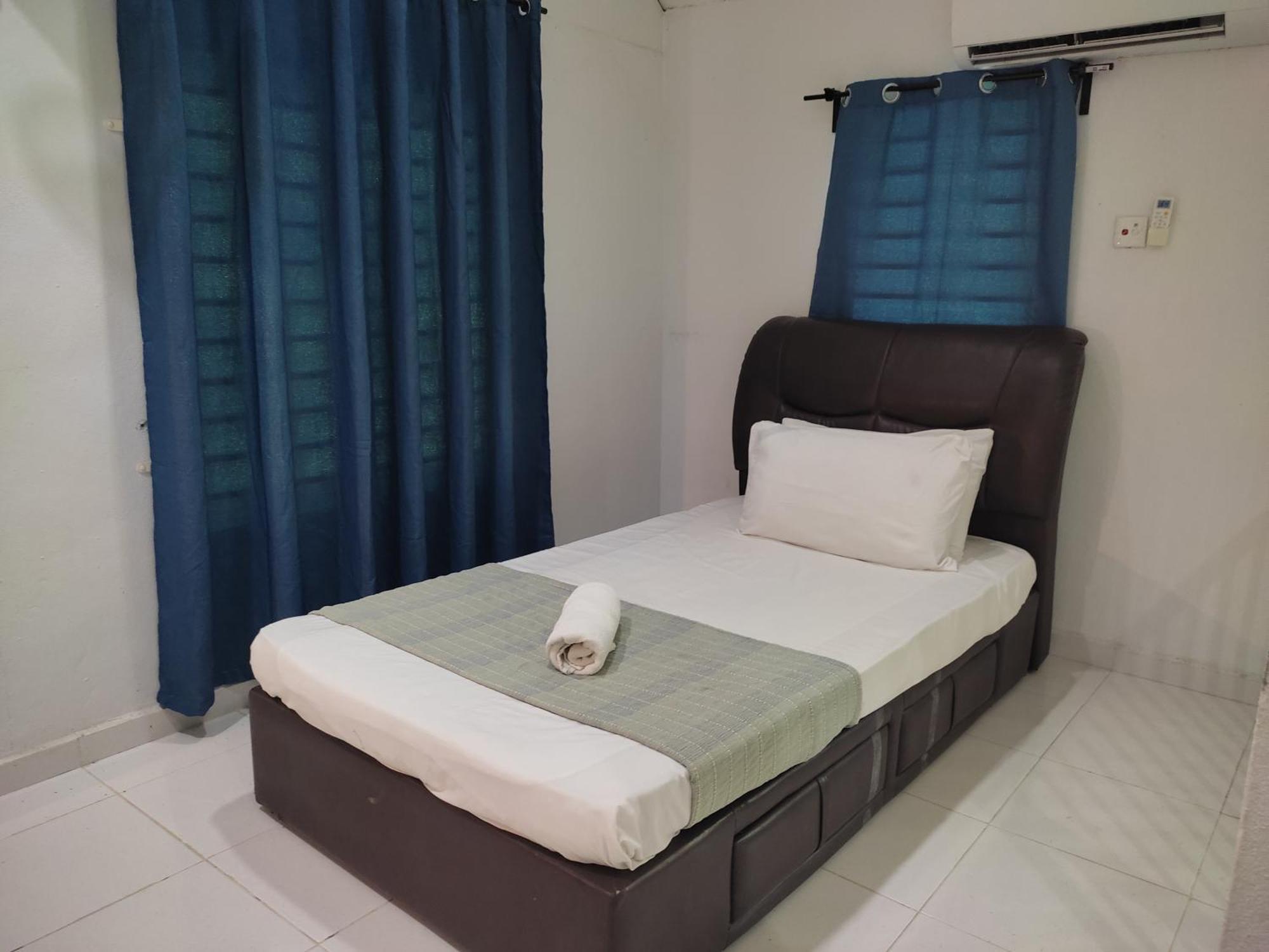 Zainab Cottage Pasir Puteh Exterior photo