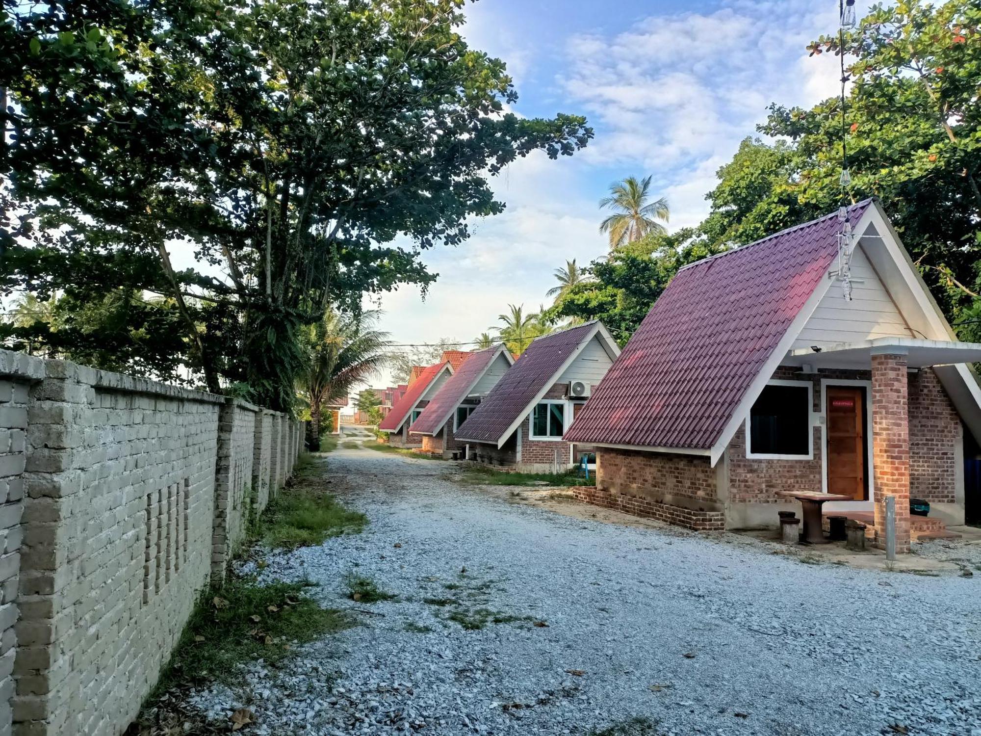 Zainab Cottage Pasir Puteh Room photo